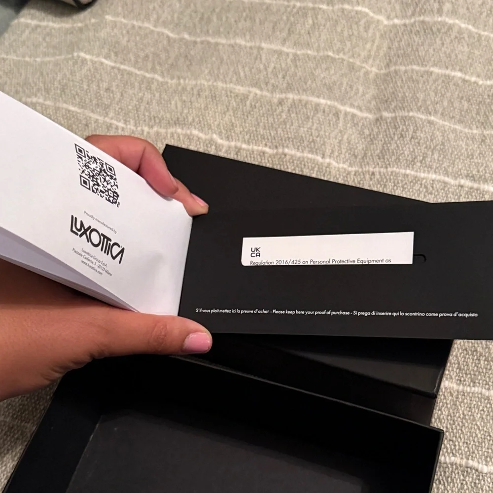 CHANEL sunglasses Black Box with instructions